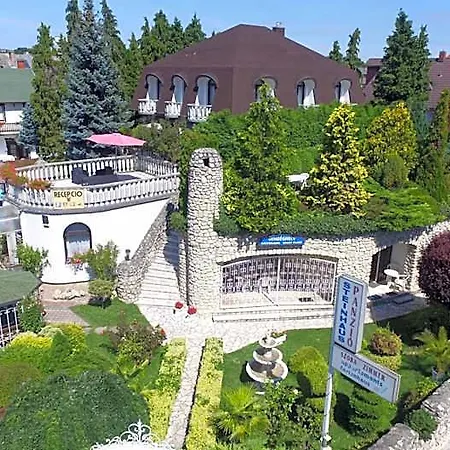 Steinhaus Bed & Breakfast Keszthely