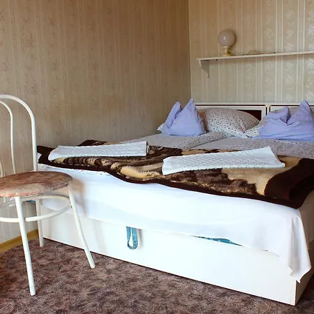 לינה וארוחת בוקר Steinhaus 4*