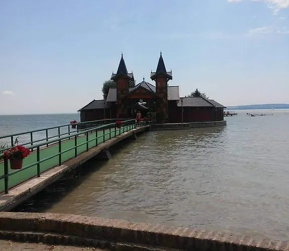 Steinhaus Bed & Breakfast 4*