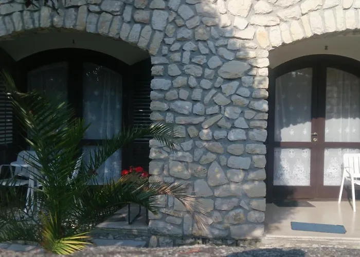 Steinhaus Bed & Breakfast 4*